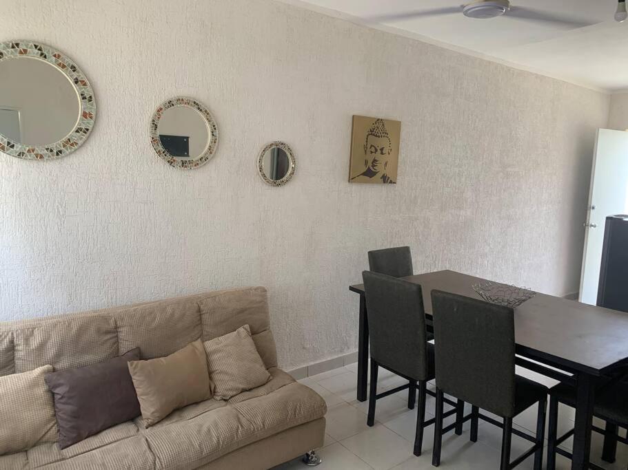 Holiday home Casa Lyvic Fracc Caribe 6 Pers *